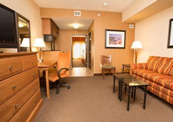 Drury Inn and Suites pet friendly hotels in Flagstaff Arizona